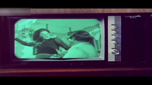 Chalte Chalte 1976 - Vishal Anand Simi Garewal Nazneen hindi