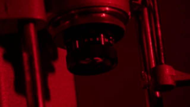 Naseeruddin Shah, Ravi Baswani, Om Puri, Pankaj Kapur, Satish Shah, Satish Kaushik, Bhakti Barve and Neena Gupta