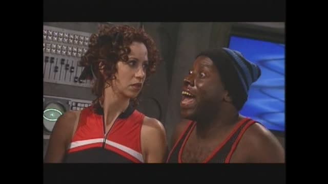 Dans une galaxie près de chez vous - S03E46 - La créature