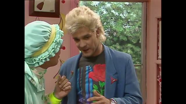 La Petite Vie S02E06 FRENCH 720p WEB-DL H264-CHELL