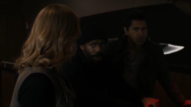 FEAR THE WALKING DEAD S02 E02 - À la dérive
