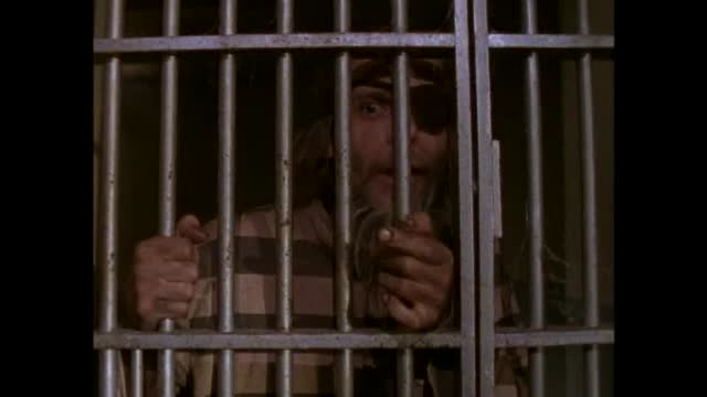 Fais.moi.peur.5x05.L'Histoire.du.prisonnier.DVDRip.Santant