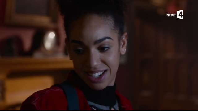 Doctor.Who.2005.S10E01.FRENCH.HDTV.x264-AMB3R