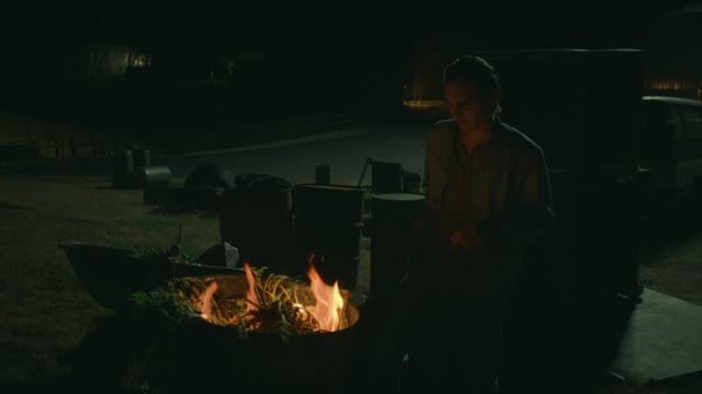 FEAR THE WALKING DEAD S04 E02 - Un nouveau jour dans le stade