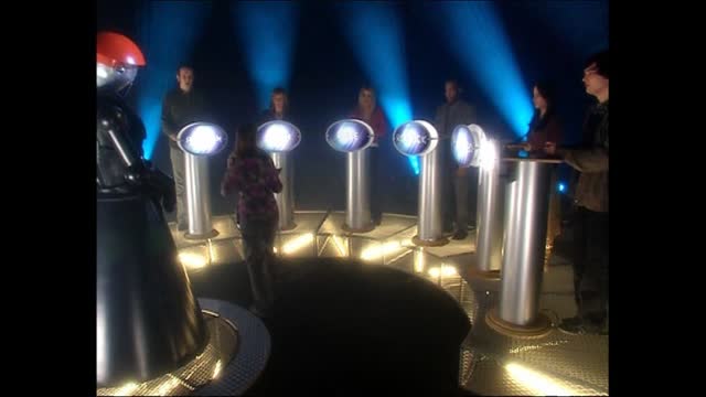 Docteur Who-S01E12-Le grand méchant loup-1e partie fr (xfp)