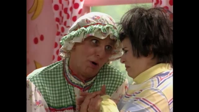 La Petite Vie S04E04 FRENCH 720p WEB-DL H264-CHELL