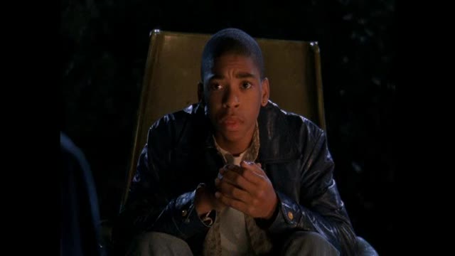 fait.moi.peur.7x13.L.Histoire.de.l.infirmiere.de.nuit.DVDRip.Santant