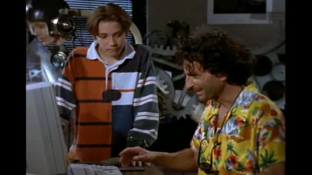 Fais moi peur - 4x01 - L'histoire du virus récalcitrant