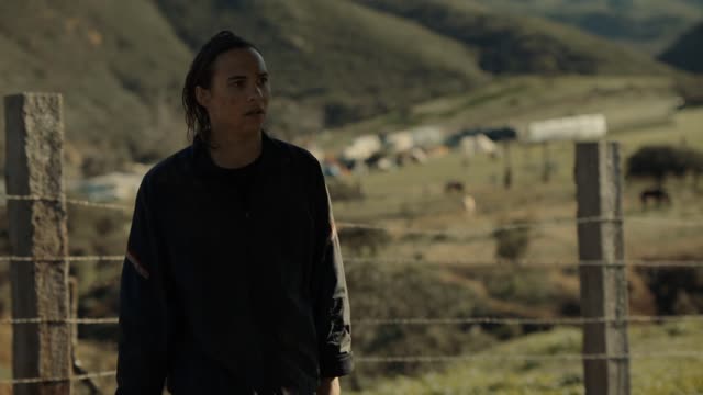 FEAR THE WALKING DEAD S03 E02 - La Nouvelle Frontière