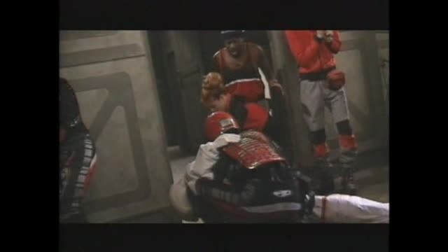 Dans une galaxie près de chez vous - S02E17 - La belle et la bête