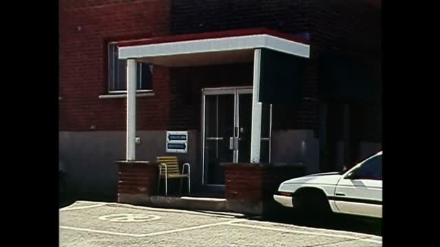 La Petite Vie S03E04 FRENCH 720p WEB-DL H264-CHELL