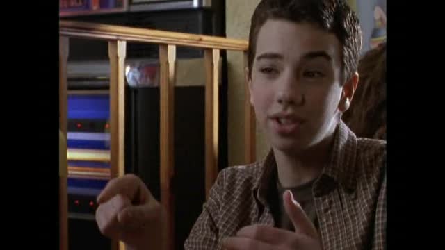 Fais.Moi.Peur.6x09.LHistoire.de.L'ombre.des.coulisses.Dvdrip.Santant