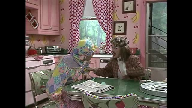 La Petite Vie S01E11 FRENCH 720p WEB-DL H264-CHELL