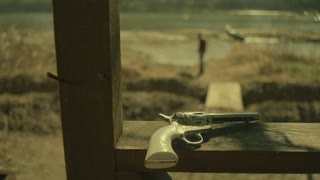 FEAR THE WALKING DEAD S04 E05 - Laura
