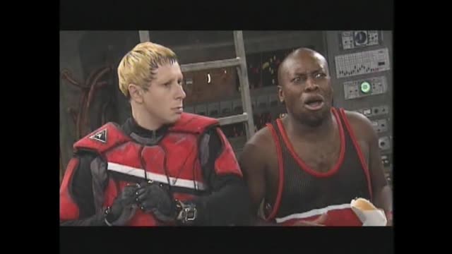 Dans une galaxie près de chez vous - S01E10 - Tou-tou-tou-touuut! (Problème)