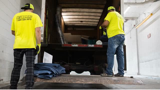 Get Movers : Moving Company in King City, ON | 647–493–3383