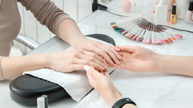 OC Nails Studio : Affordable Luxury Nail Salon in Santa Ana, CA