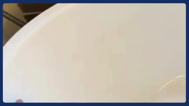 Freestanding bathtub
