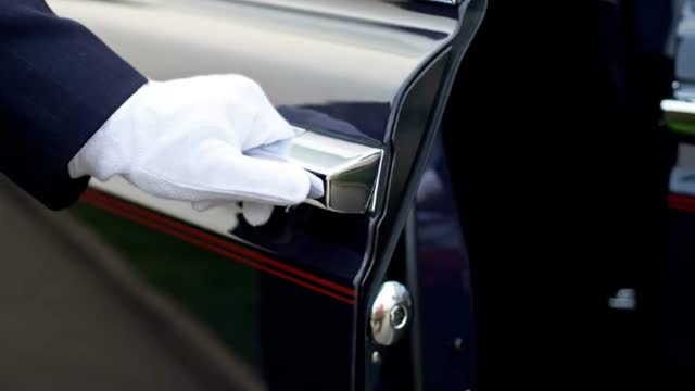 Windsor Limo _ Top-Rated Luxury Car Service in Garden City, NY