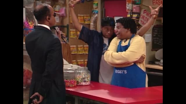 S1E09 - Kiki y Sharona