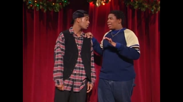 S1E11 - Feliz Navidad, Kenan
