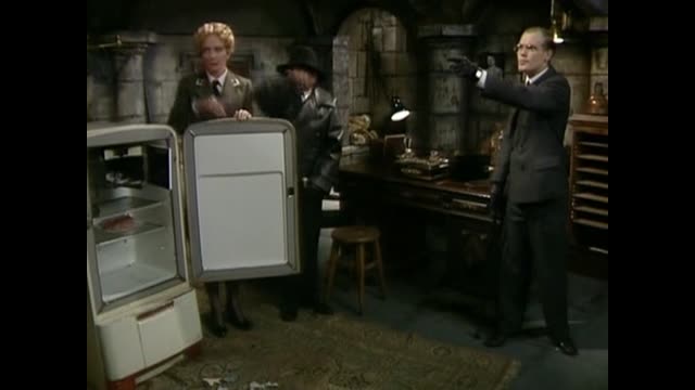 Allo.Allo.S03E02.DVDRip.XViD-LiGHTNiNG