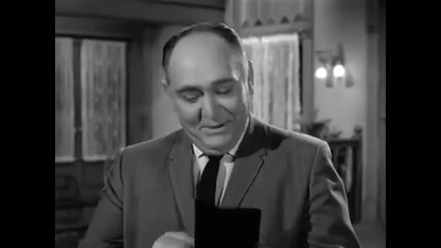 Petticoat Junction - 2x23 - A Borderline Story