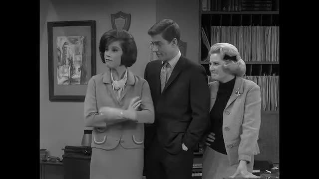 Dick Van Dyke - 4x19 - Boy #1, Boy #2