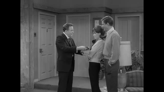 Dick Van Dyke - 5x27 - The Man From My Uncle