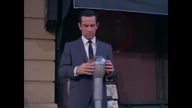 Get Smart - 1x24 - Stakeout On Blue Mist Mountain
