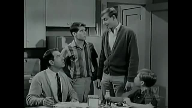 My Three Sons - 3x25 - Robbie Wins His Letter