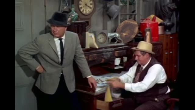 Green Acres - 3x13 - Haney's New Image