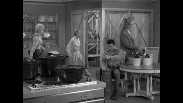 Beverly Hillbillies - 3x11 - The Boarder