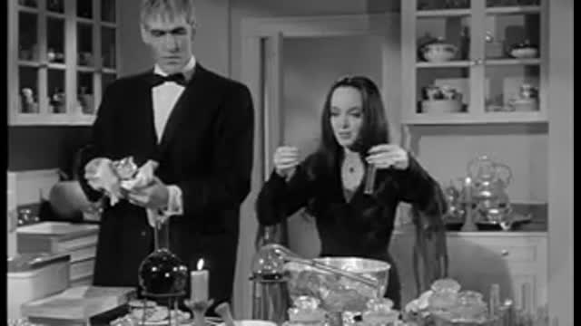 Addams Family - 1x7 - Halloween With The Addams Family