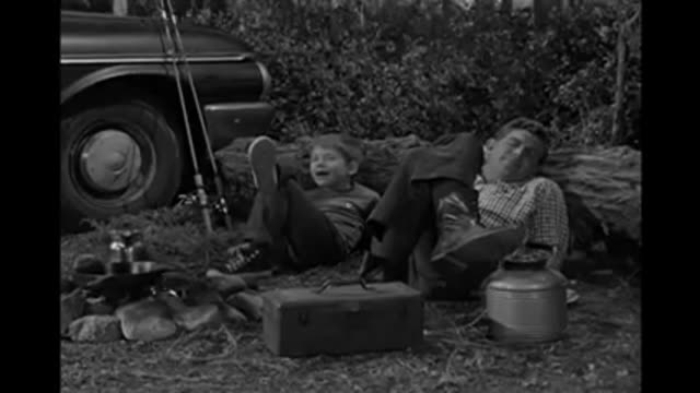 Andy Griffith - 3x10 - Opie's Rival