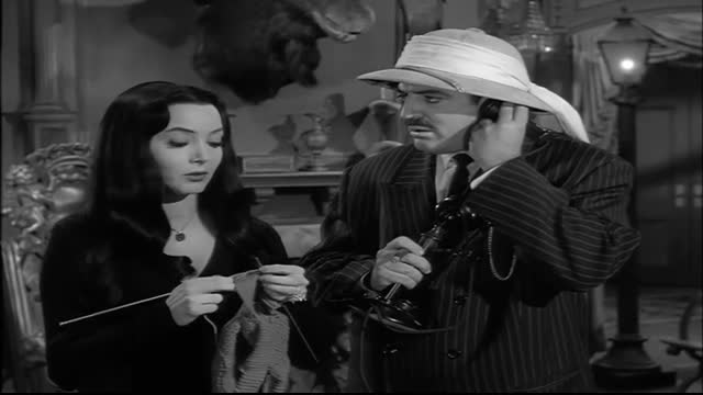 Addams Family - 2x26 - Cat Addams