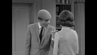 Dick Van Dyke - 3x26 - Scratch My Car And Die