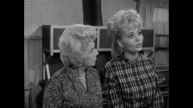 Petticoat Junction - 2x16 - Billie Jo's First Job
