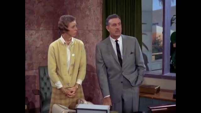 Beverly Hillbillies - 4x32 - Jethro Goes To College