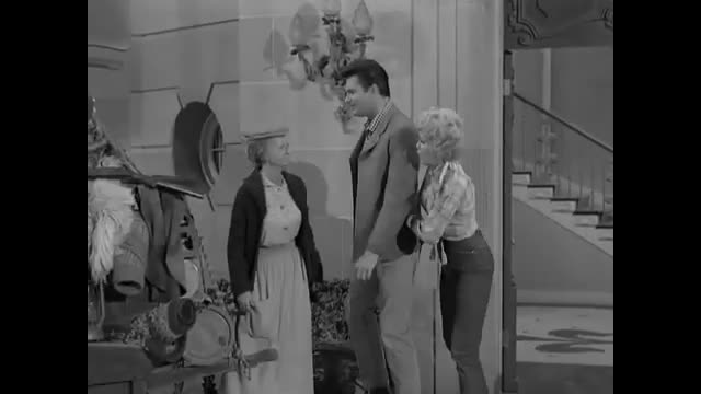 Beverly Hillbillies - 3x33 - Jed, The Bachelor