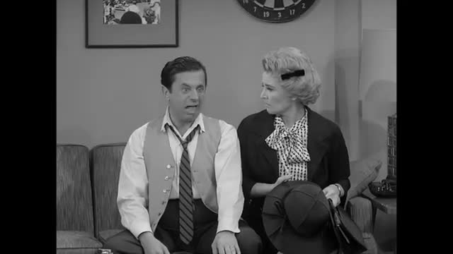 Dick Van Dyke - 4x28 - Show Of Hands