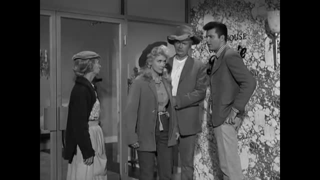 Beverly Hillbillies - 2x29 - The Dress Shop