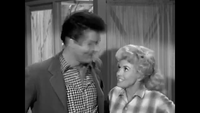 Beverly Hillbillies - 1x35 - Elly Becomes A Secretary