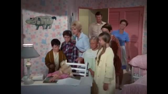 Brady Bunch -1x3 - Eenie, Meanie, Mommy, Daddy