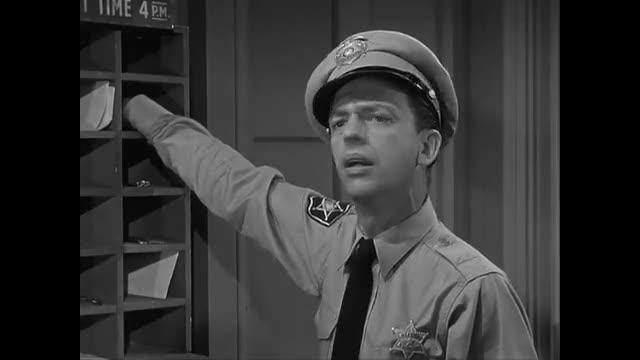 Andy Griffith - 1x12 - A Stranger In Town