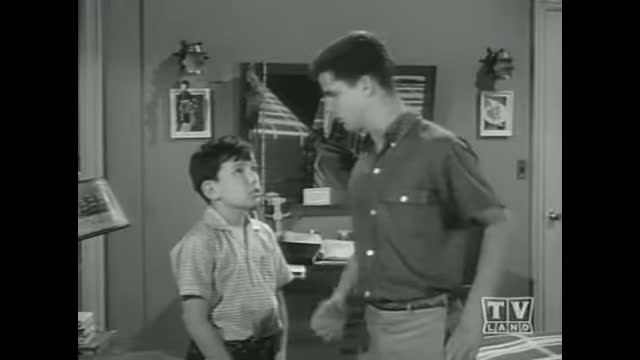 Leave It To Beaver - 3x12 - Beaver The Magician