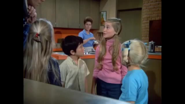 Brady Bunch - 1x13 - Is There A Doctor In The House?