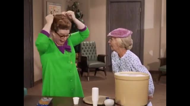 Beverly Hillbillies - 5x27 - The Doctors