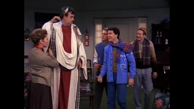 Happy Days - 3x18 - Football Frolics