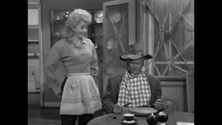 Beverly Hillbillies - 2x33 - Granny Learns To Drive